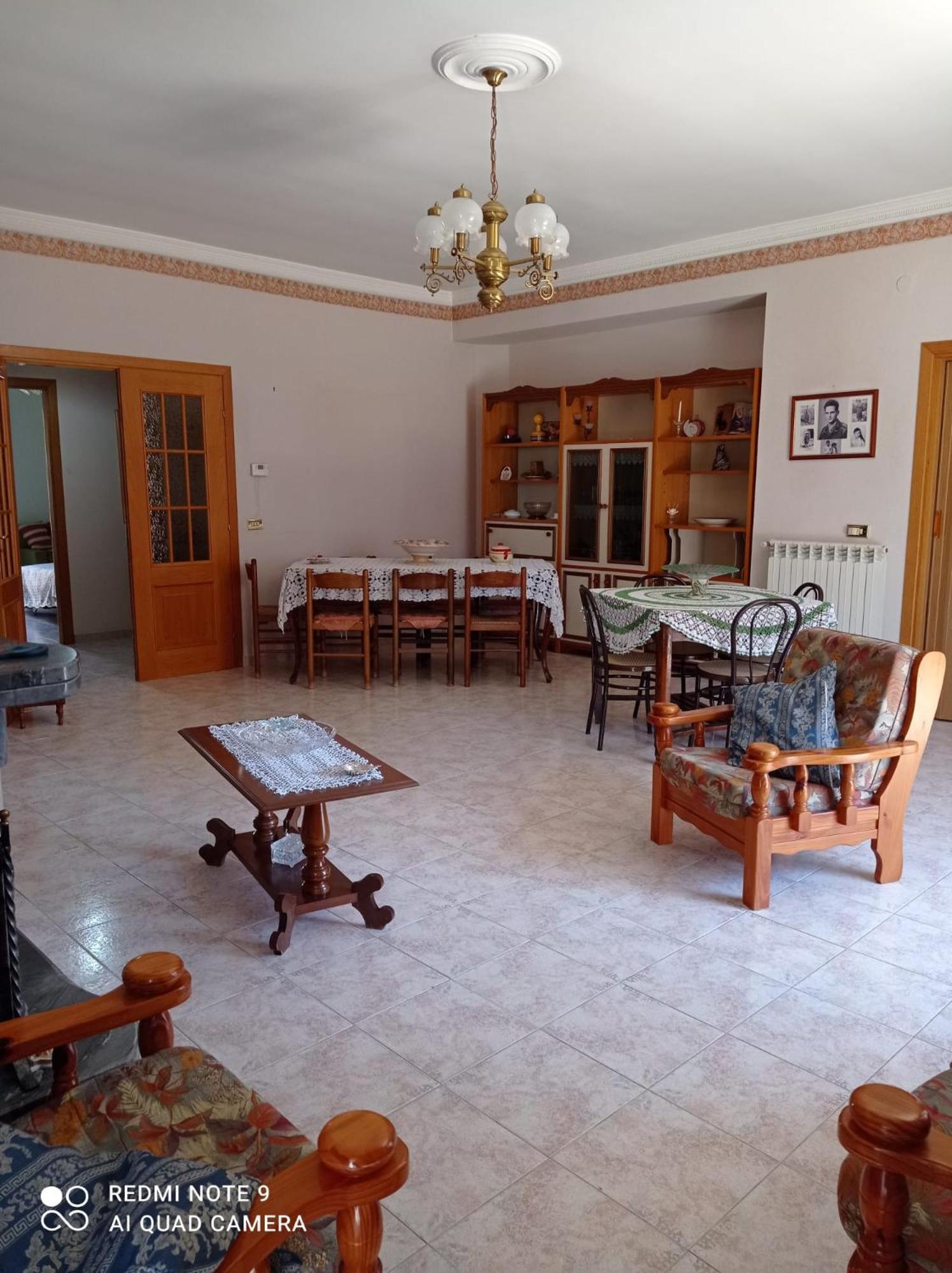 Montagne Rocciose Bed & Breakfast Frascineto Exterior photo