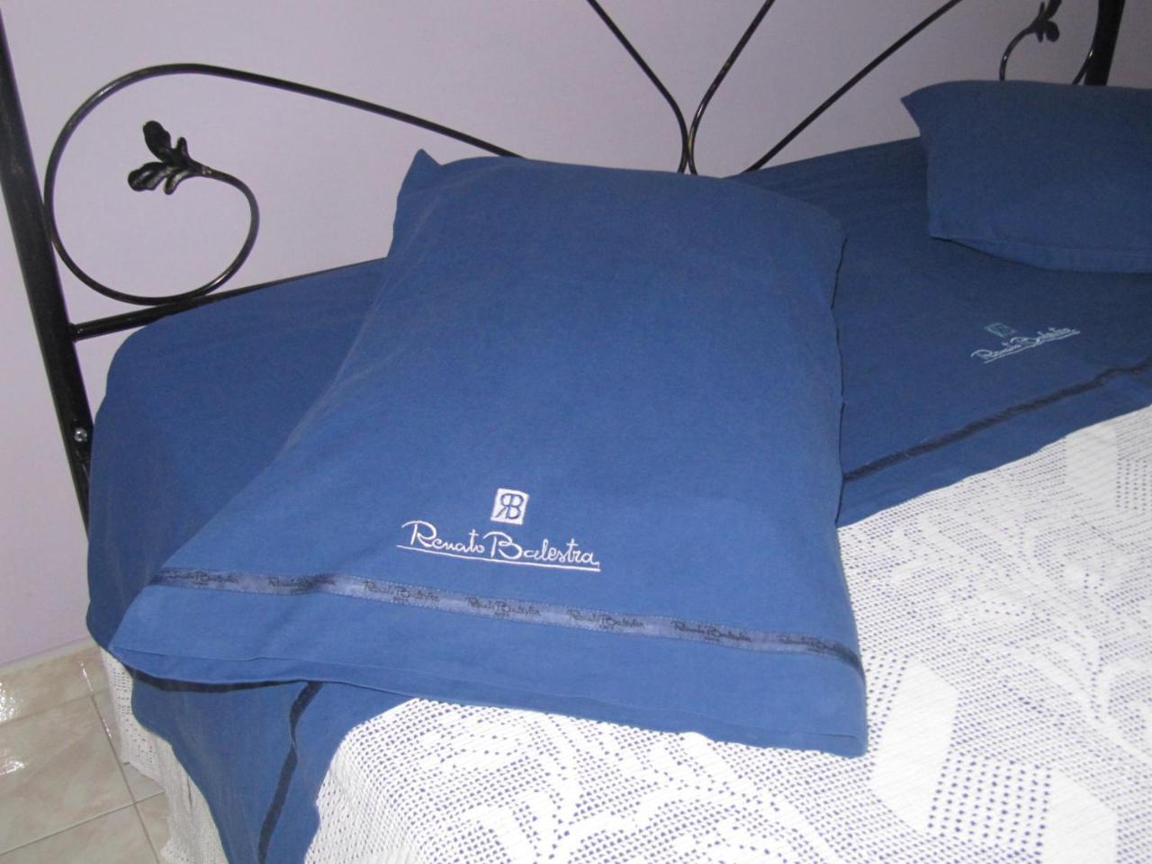 Montagne Rocciose Bed & Breakfast Frascineto Exterior photo